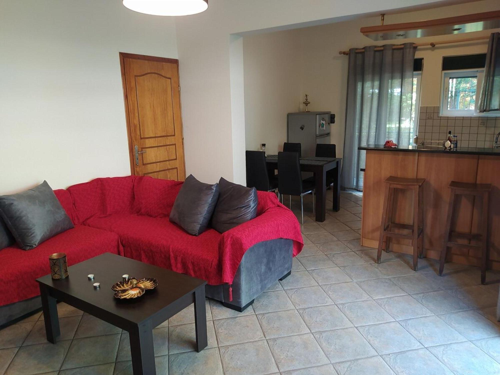 Marousi Comfy Apartment With Balcony Атина Екстериор снимка